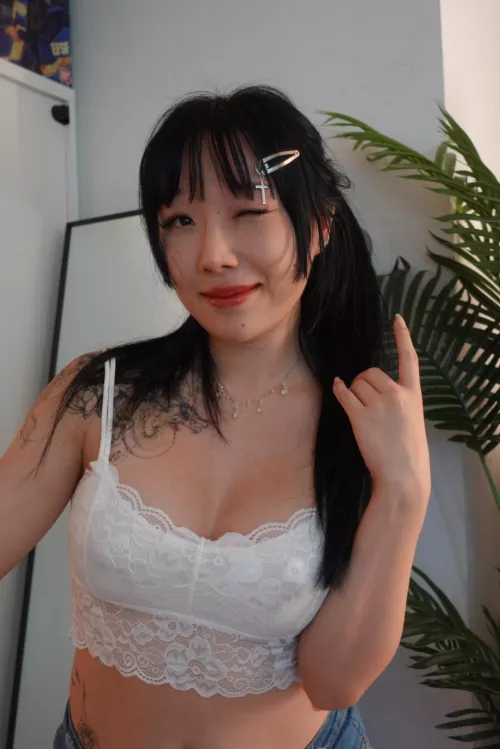 please give them a big squeeze and fuck by leesherwhy