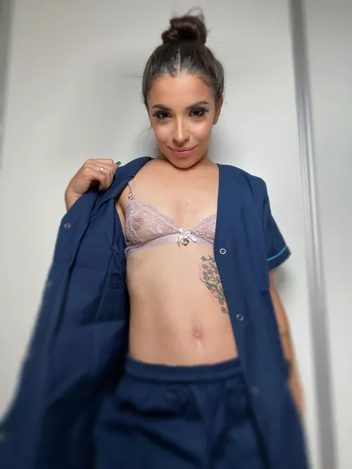 Say hi if you'll fuck me on my hospital by JubilantOmaha