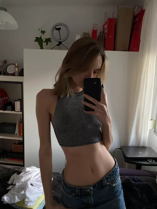 Slim tummy for you [IMG] by alexrebelgirl