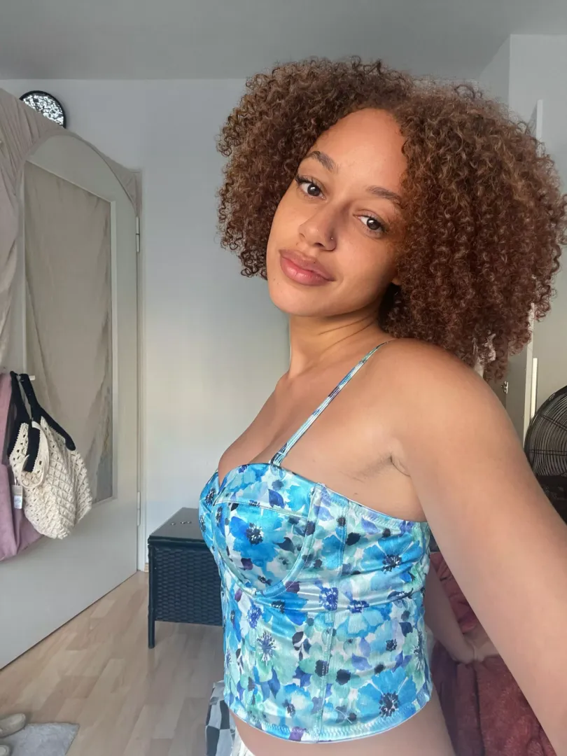Would you date a mixed latina? f19 by stayshyendless