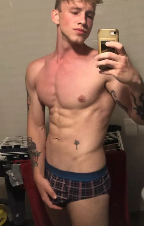 You know what would look great on you? Me. (22) by haael12