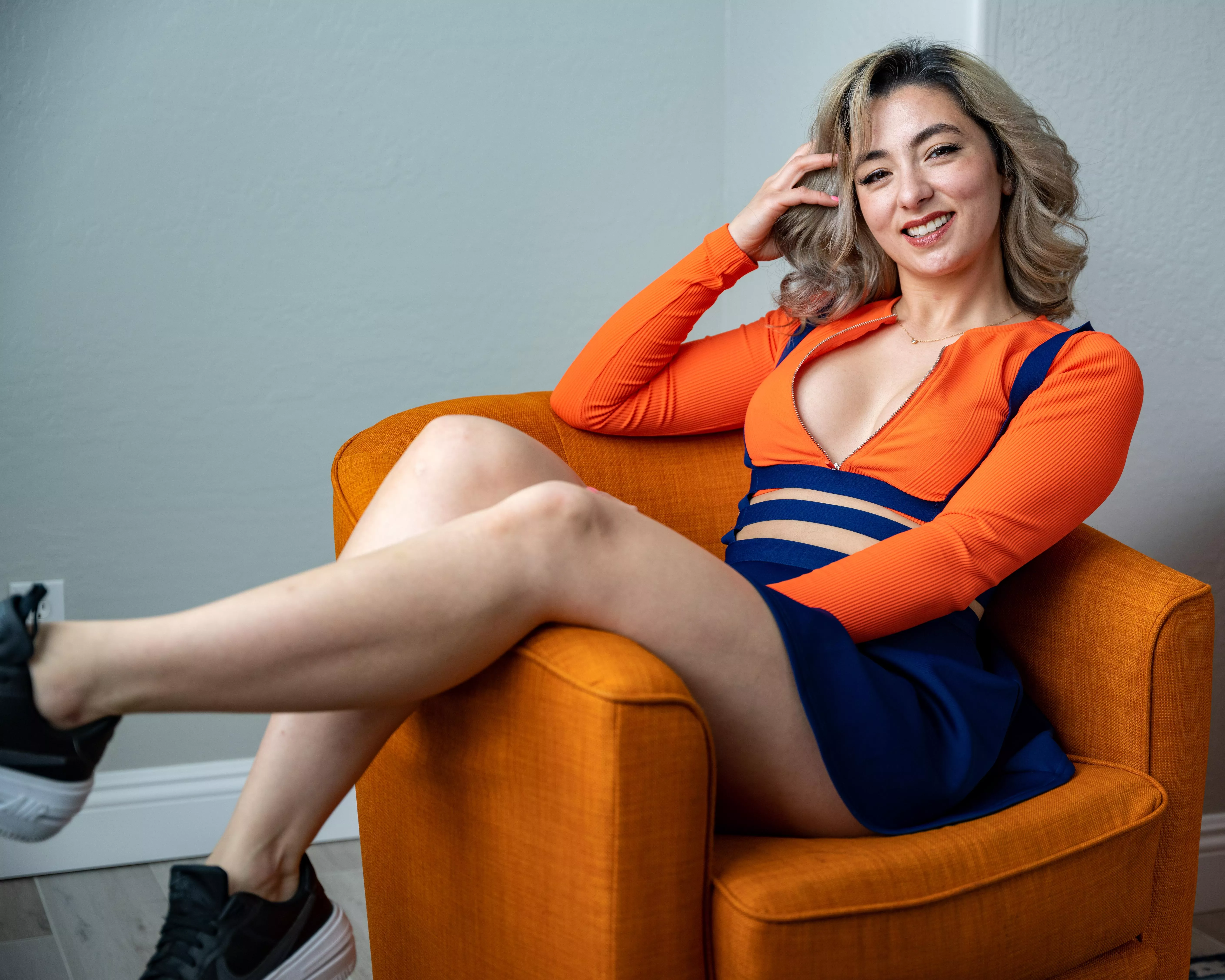 [F] Waiting for you to finish your work call posted by lacy_Kelly16