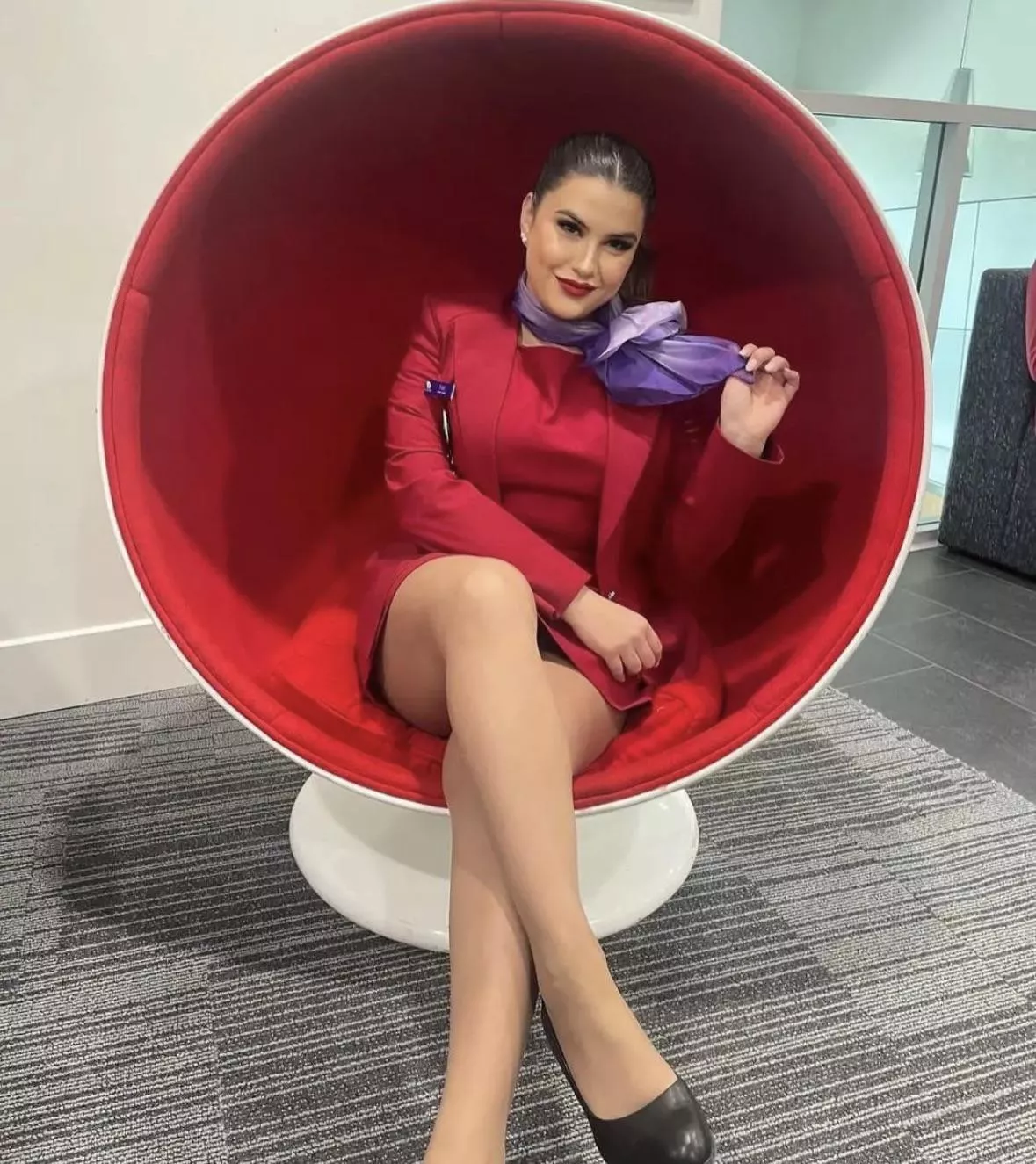 Lady in red 🇦🇺 posted by arrayoutofbounds