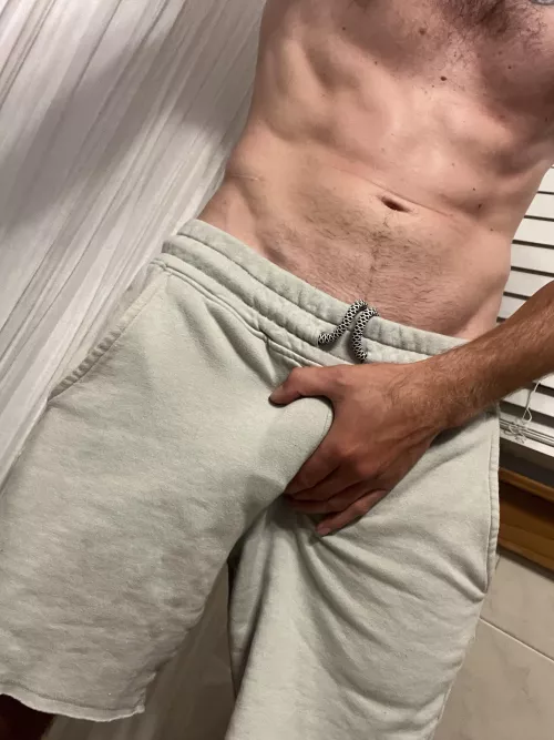 Late night! by SecretAddiction8