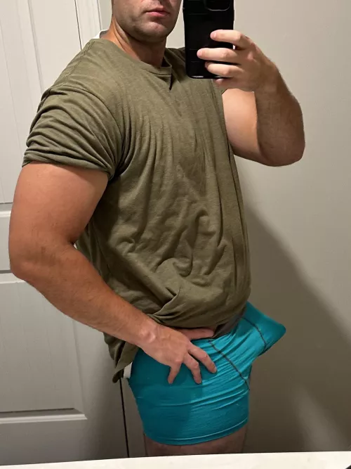 Newly single dad. Is my bulge worthy here ? by graysonspackage