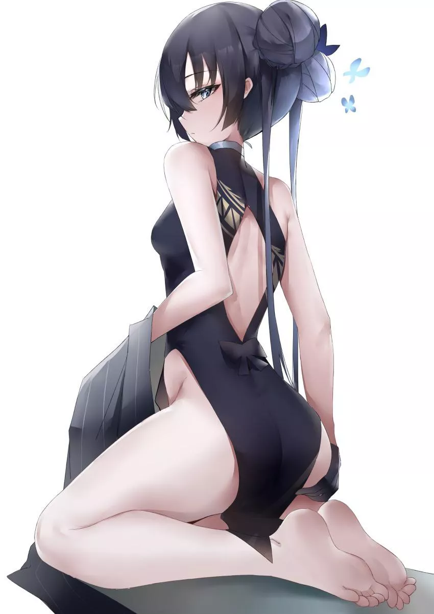 On her knees posted by reversedturnover