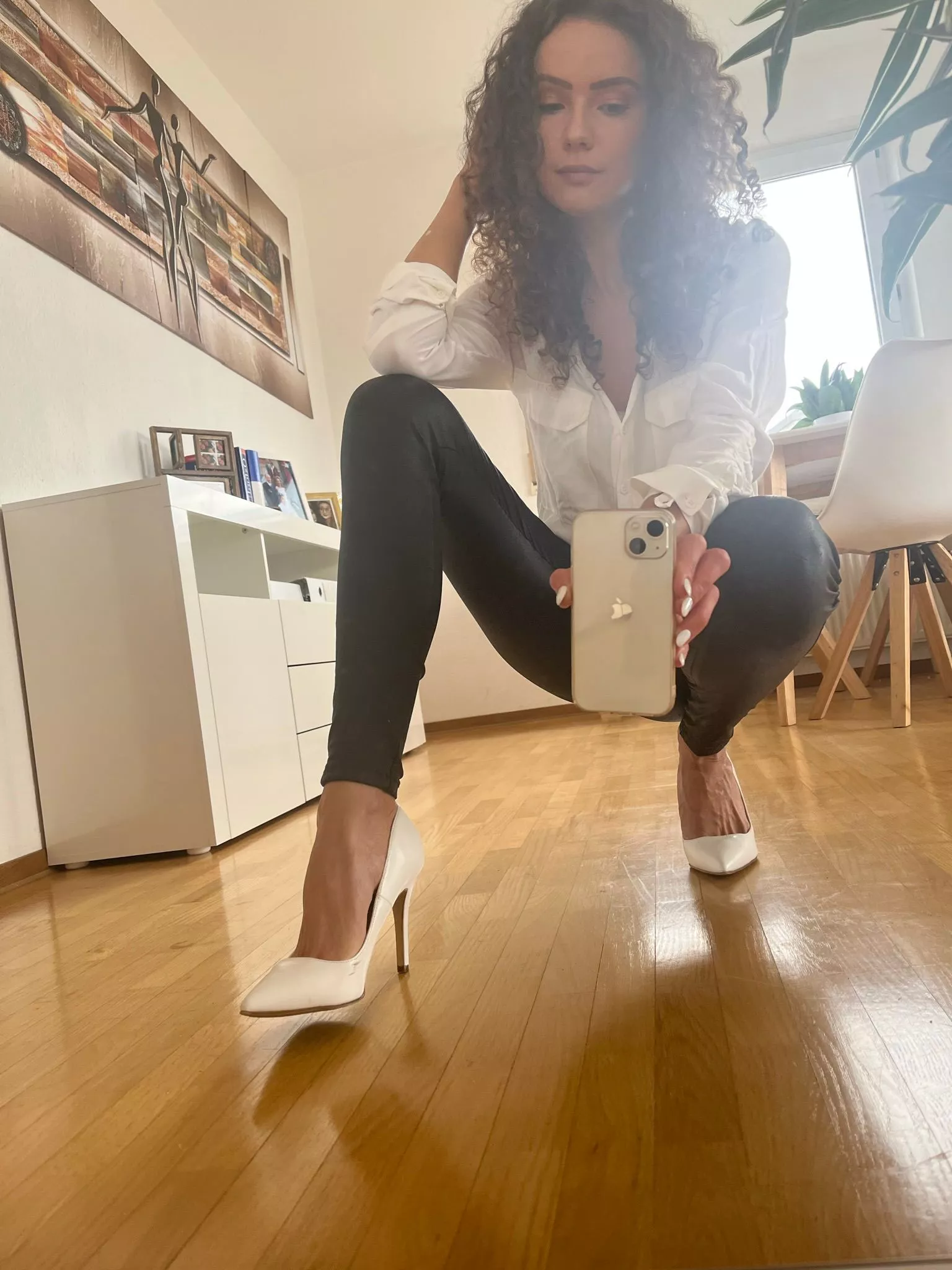 Who wants to work with me? :) posted by OkPhonex