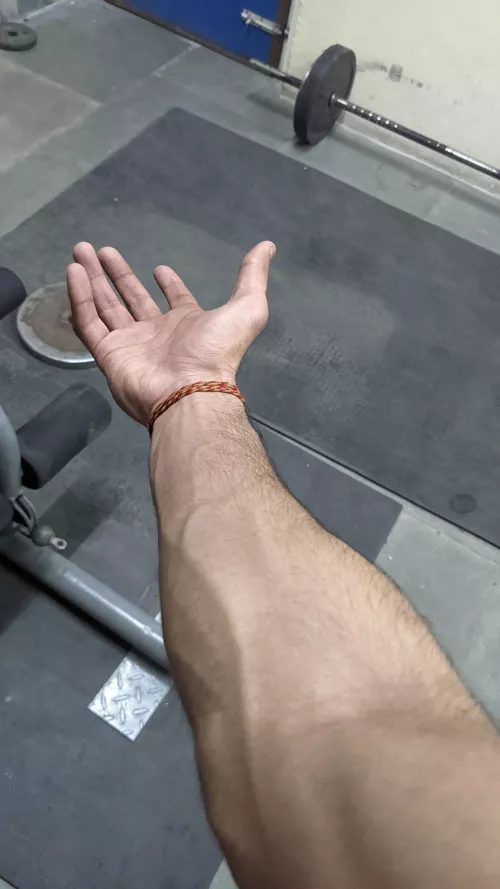 wish I looked like this without a pump by Curi0us_Wanderer