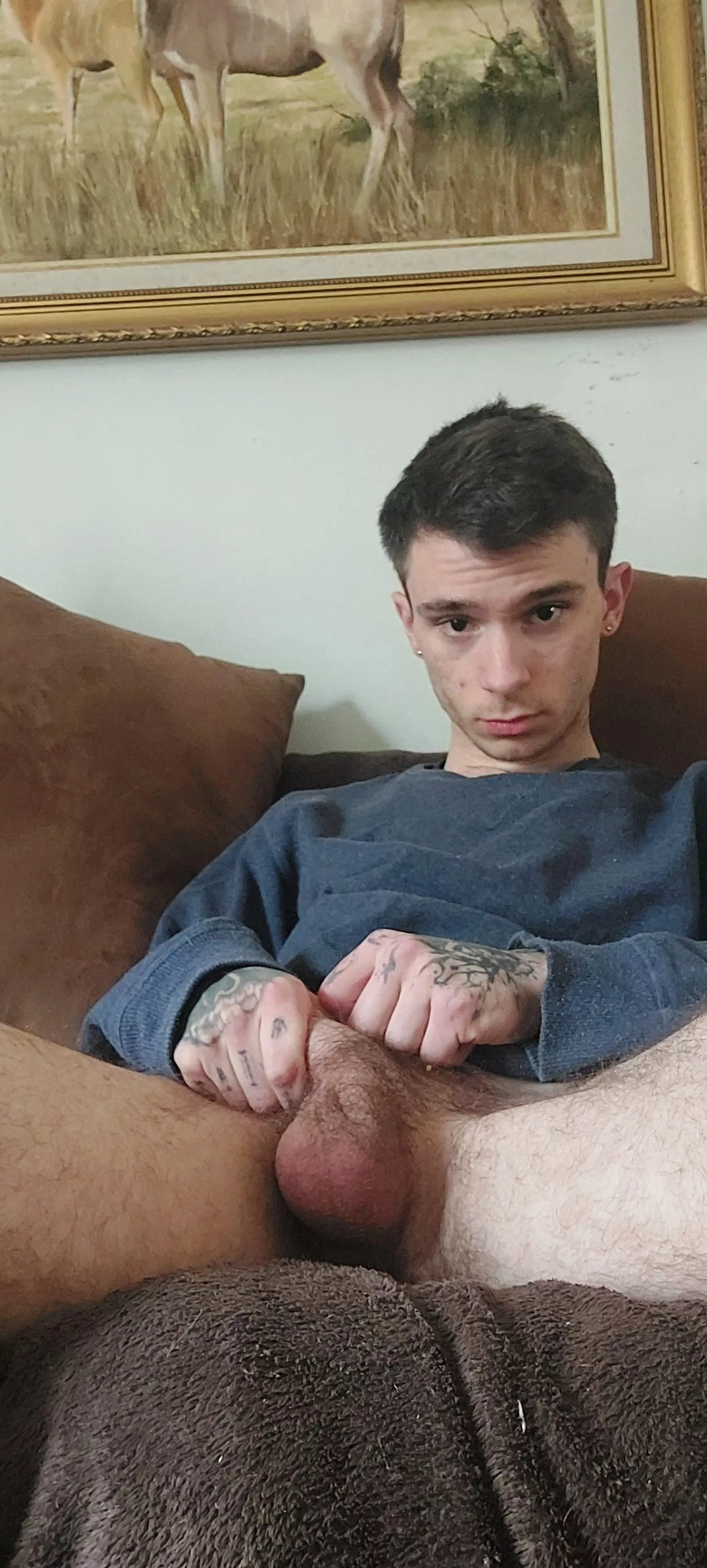 Cold but not too cold for a reddit pic posted by Acrobatic-Bake2084