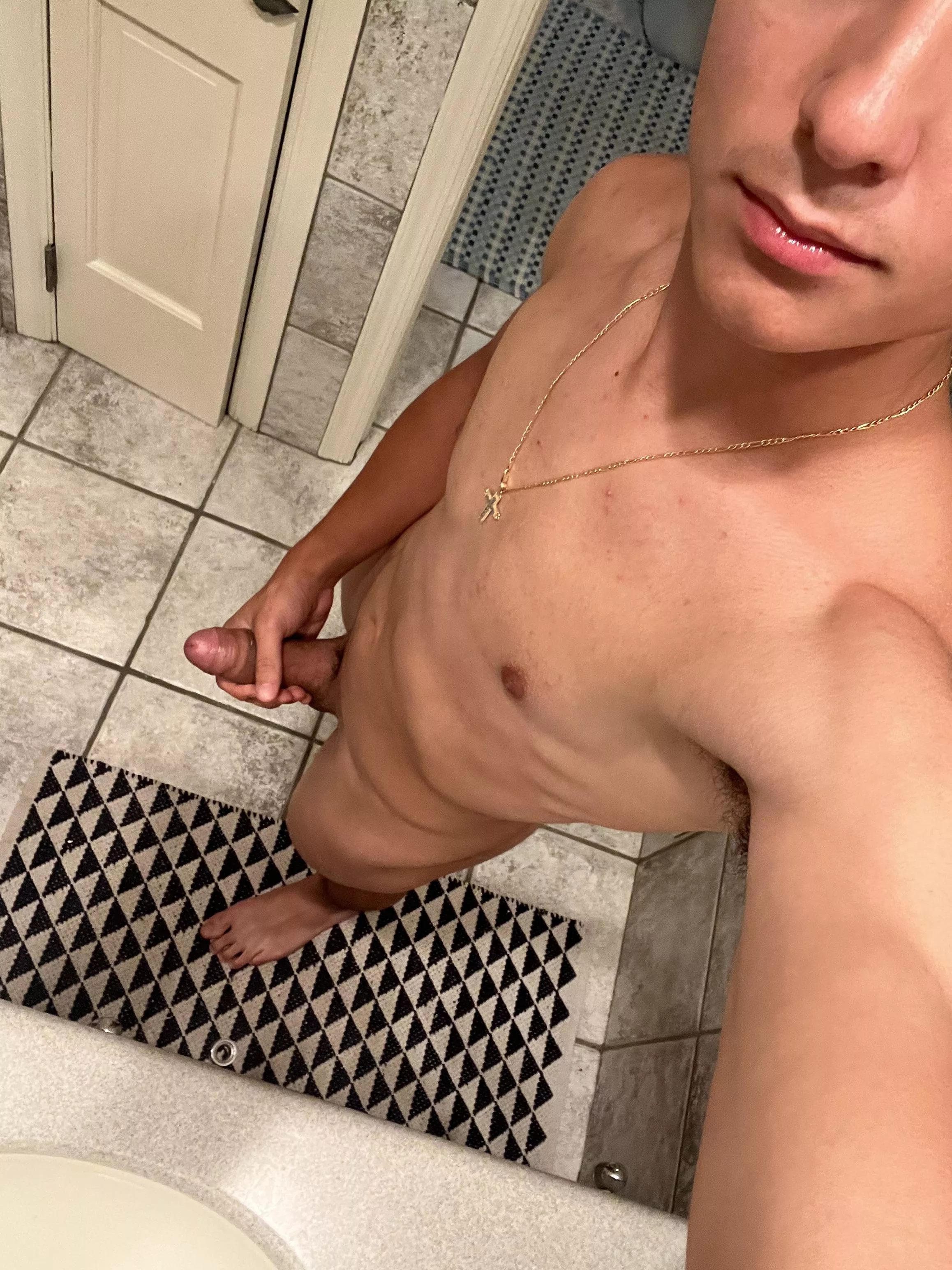 Get me hardd posted by quwueieiekeiek