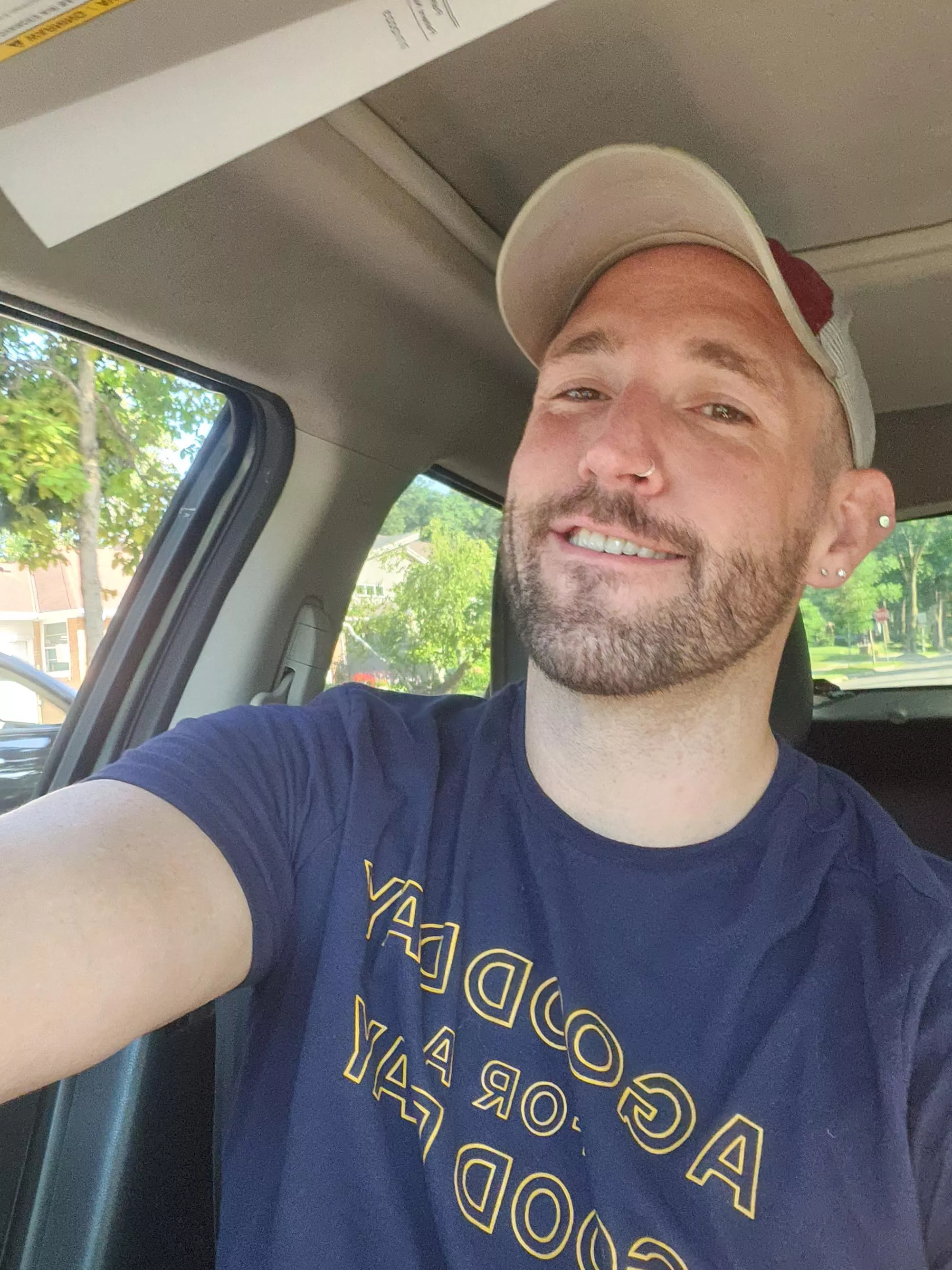 Happy Friday beautiful! I am so proud of you for getting through another week! posted by Ok-Property-2949