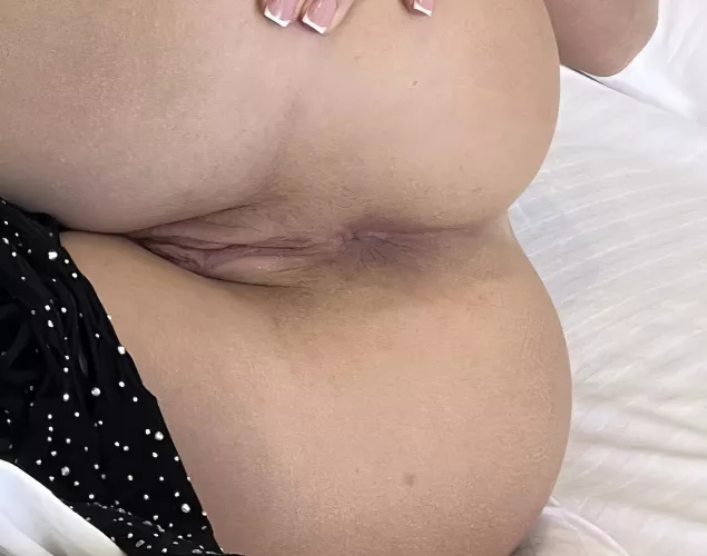 My beautiful pussy is very tight and warm by mobilefox77