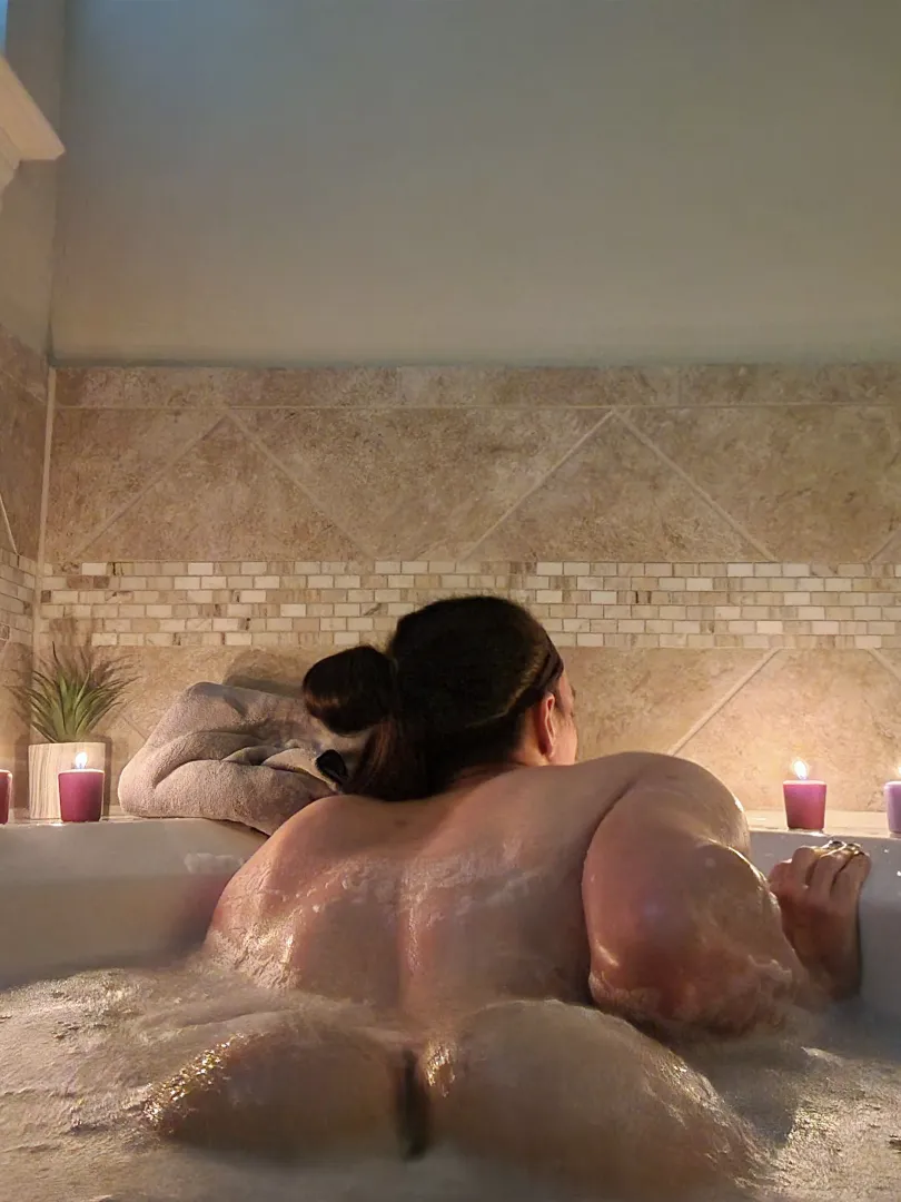 Need someone to join me for bath time by brandongrych
