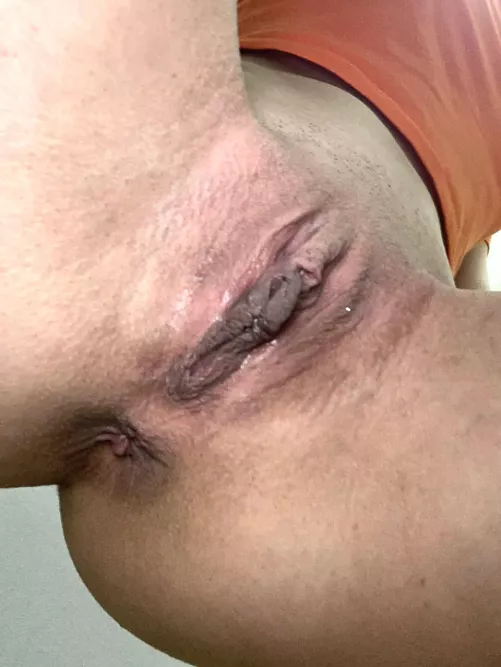 it tastes like honey, try it by falselyFormat