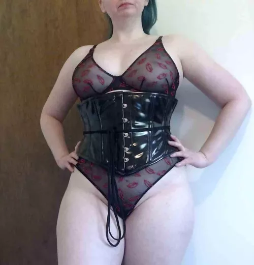 New hair new corset by lexeriks