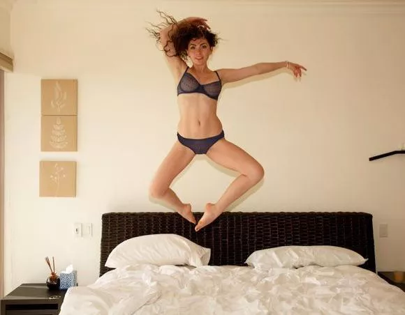 Off the bed posted by 0rangeeAppeal