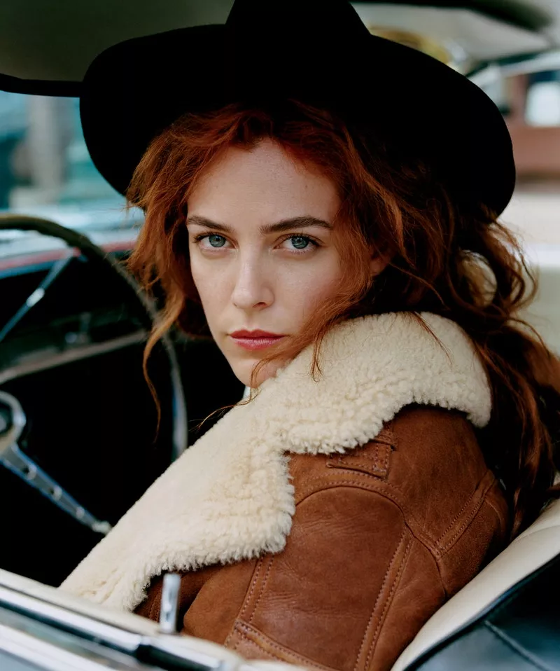 Riley Keough posted by lavendercamomile