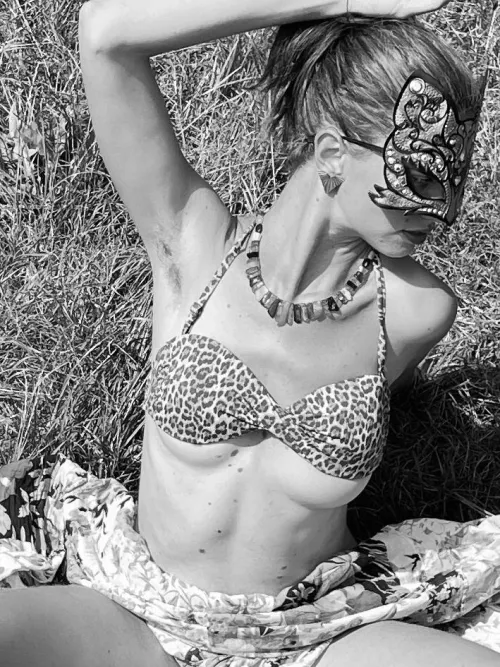 tell me your latest sin by Gipsyblu