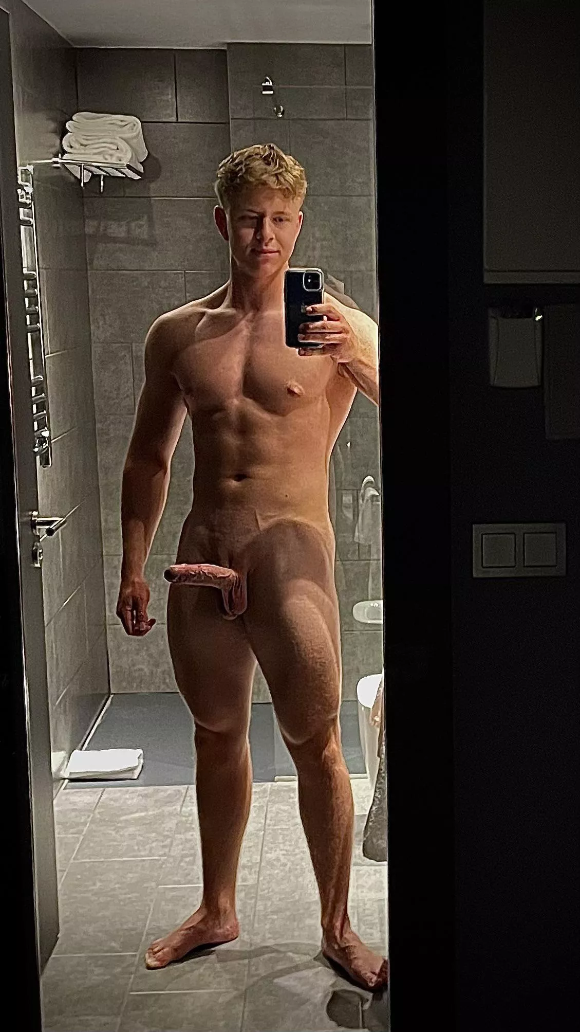 Would you get on your knees for me? posted by mnbvcxzlkjhgfdsajqiw