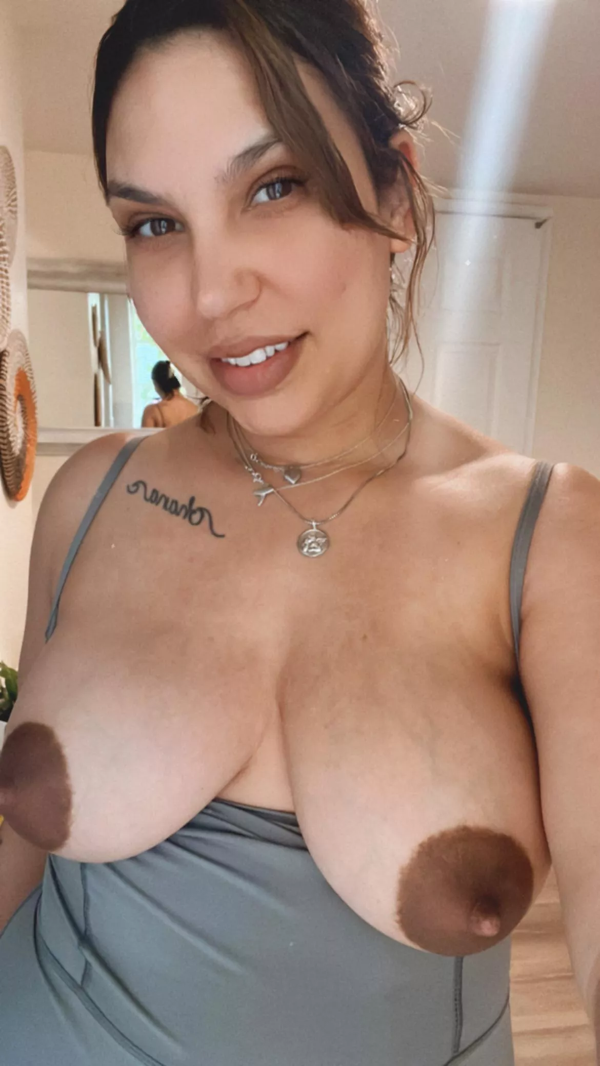 31 year old mama of 2. Let’s play ;) posted by Runawaywithbree