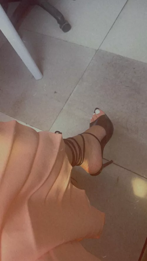 Black heels by Darkvampy14