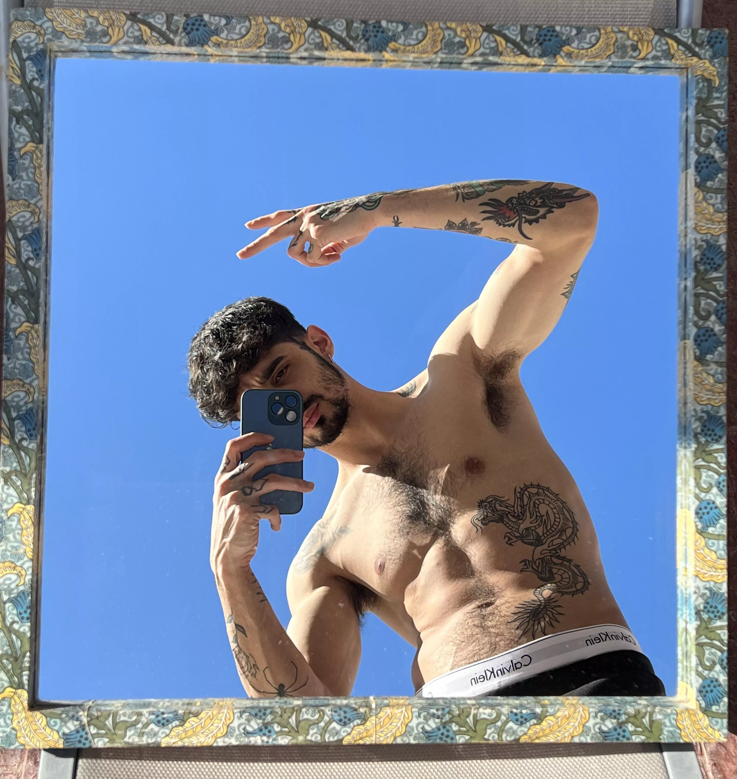 Hii there😮‍💨 posted by fffffrancis