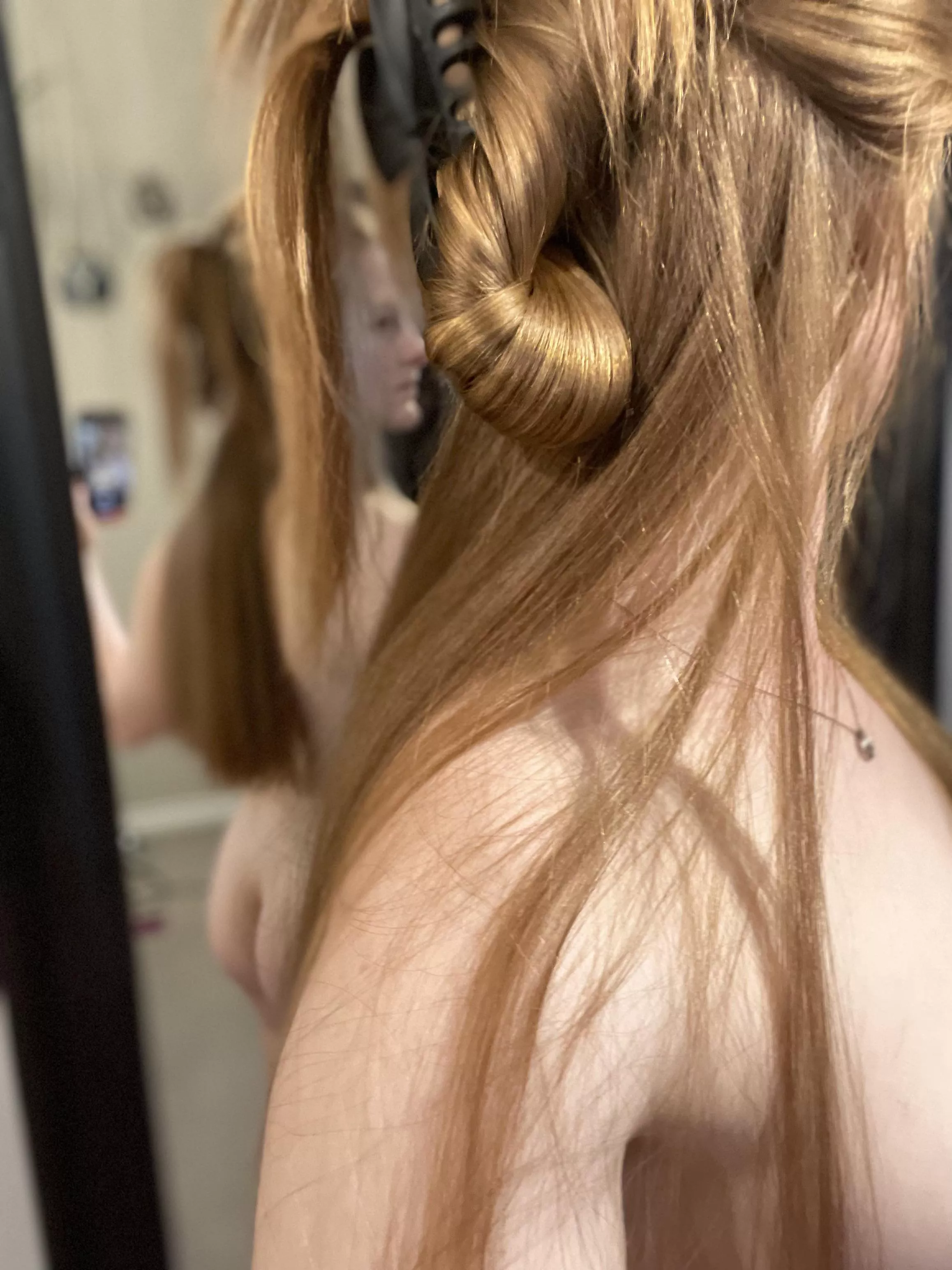 Loving this photo so much 🥰 I think I’m at waist length hair now. posted by gingerflavelle69