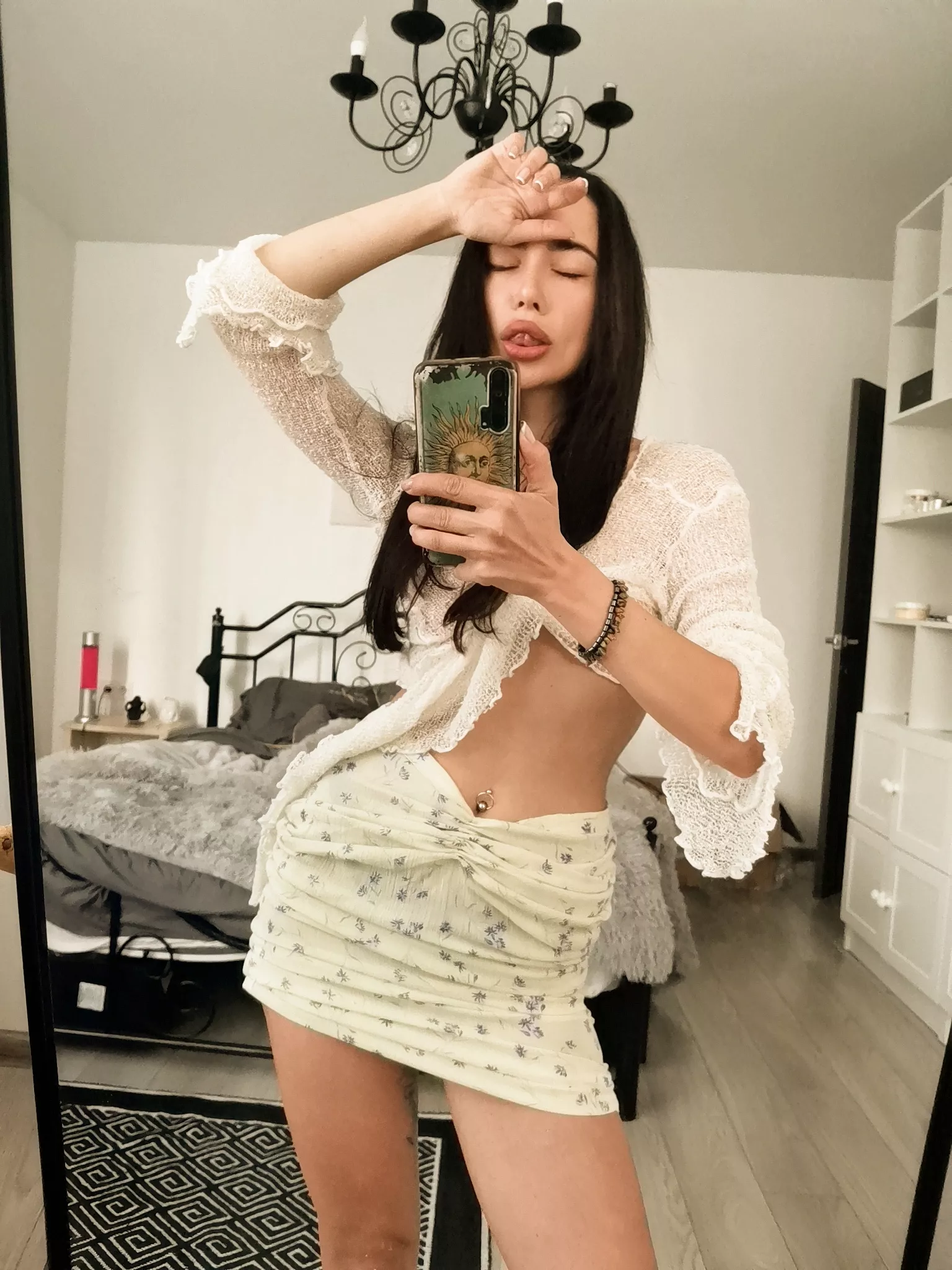 Through the mirror's eyes, passion comes alive posted by unawaresIssue