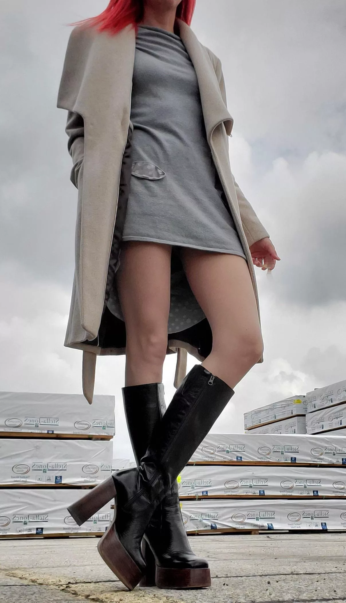 Amazing pair of boots makes my legs endless... posted by popruzhinka