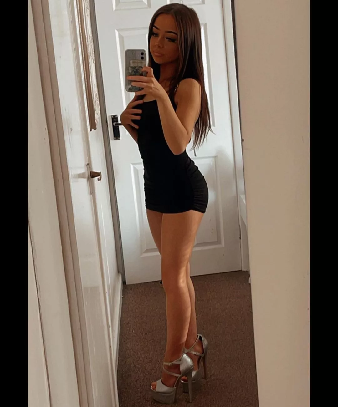 Any fans of petite 4'11 Anna? <3 posted by kshmr_2