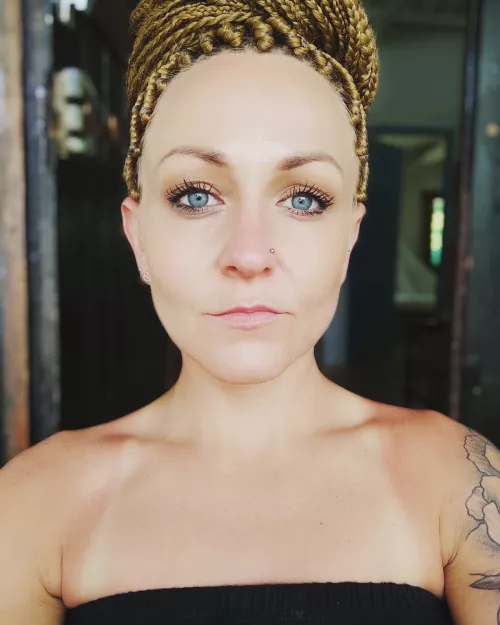 Face from Memories in Kenya beach by Lazure8