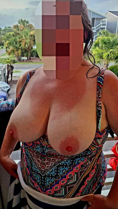 Flashing and wet titties to anyone nearby by sandlapper88