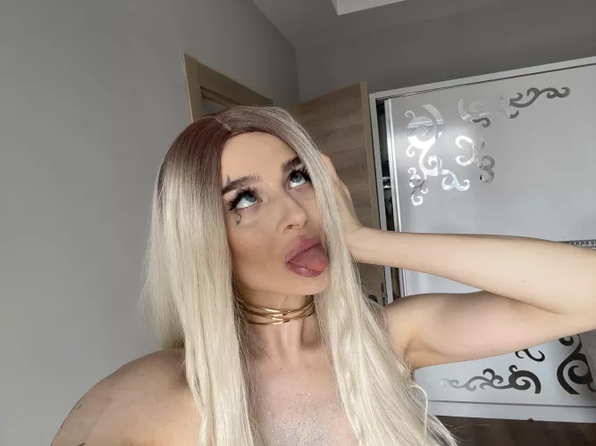 Give me your dick. by Vayzail