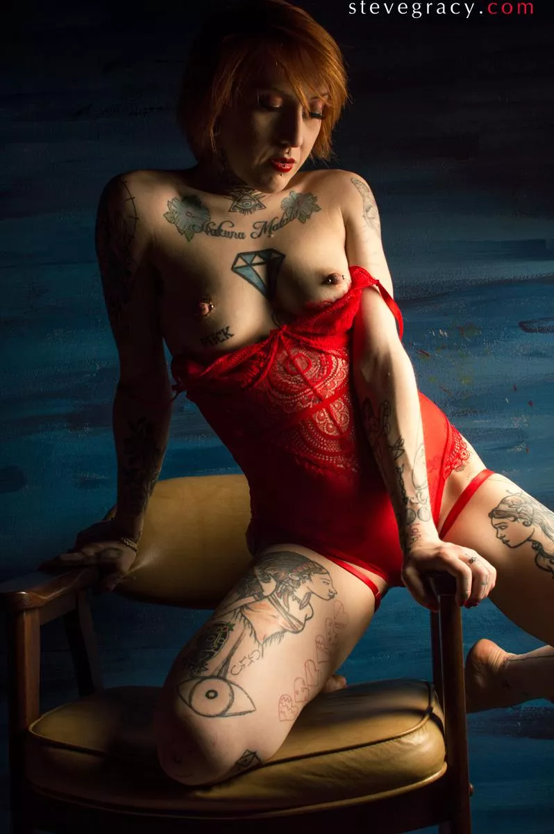 Jade on red on blue posted by SteveGracyPhoto