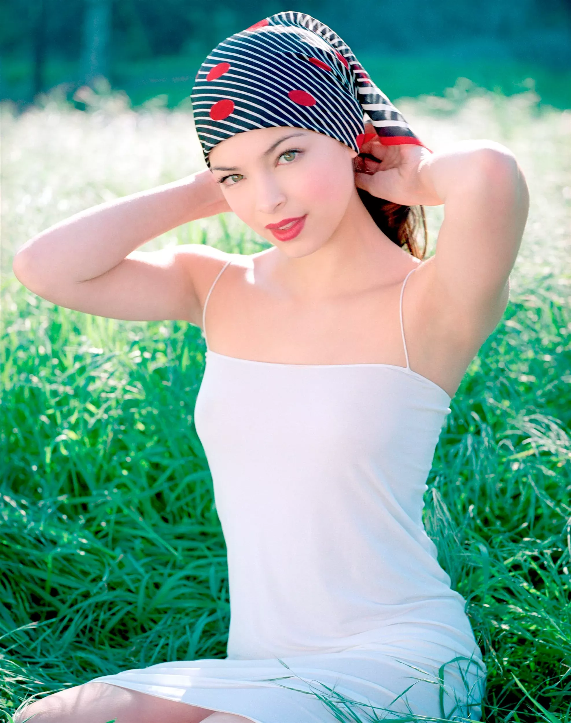 Kristin Kreuk posted by DaMeowIndaHouse