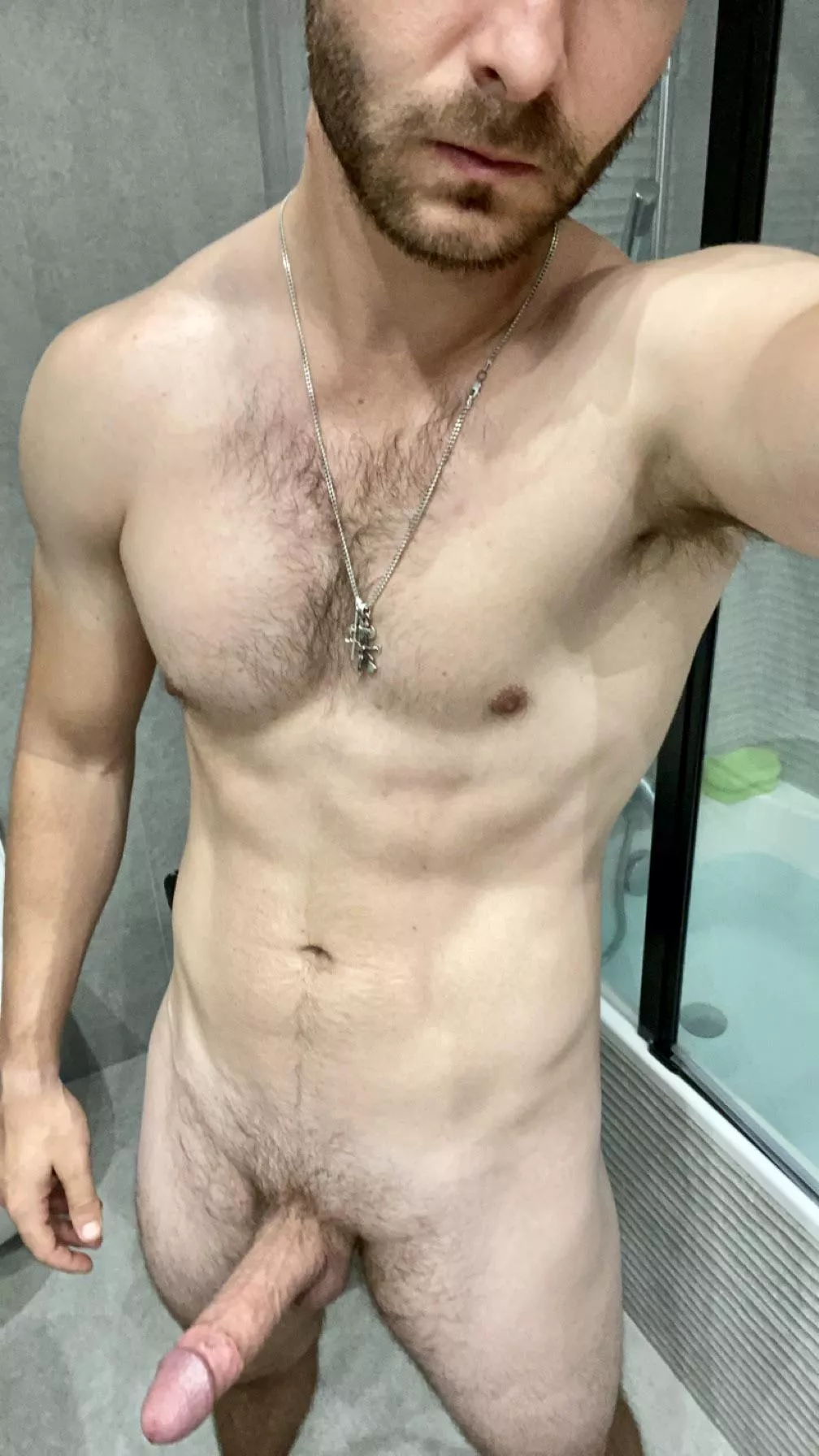 Let’s start the day with the fun of last night posted by paradescarg