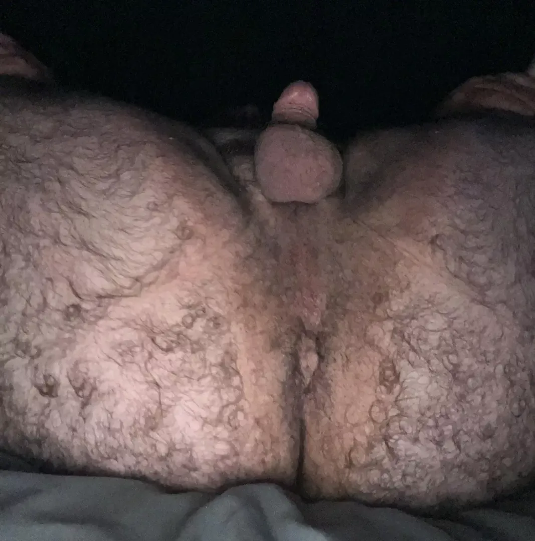 Stick your tongue in as far as you can, then move it in a circular motion🐻🍑👅 posted by bigmikemccarthy