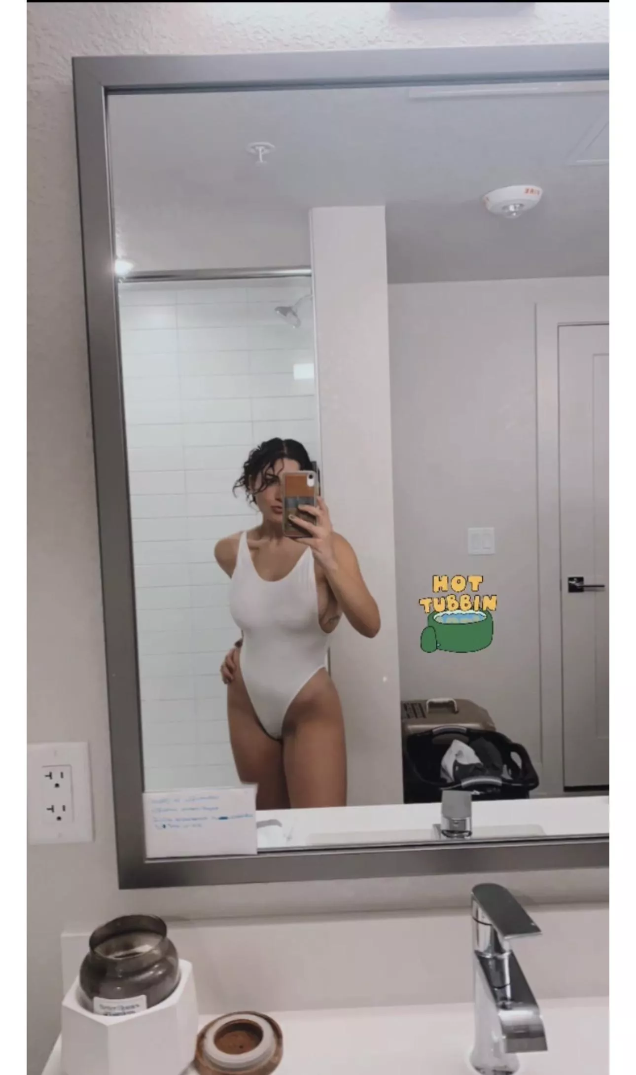 White posted by foreverunclean67