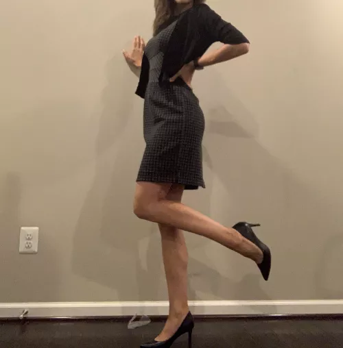 Would I catch your eye? by the_flexi_belle