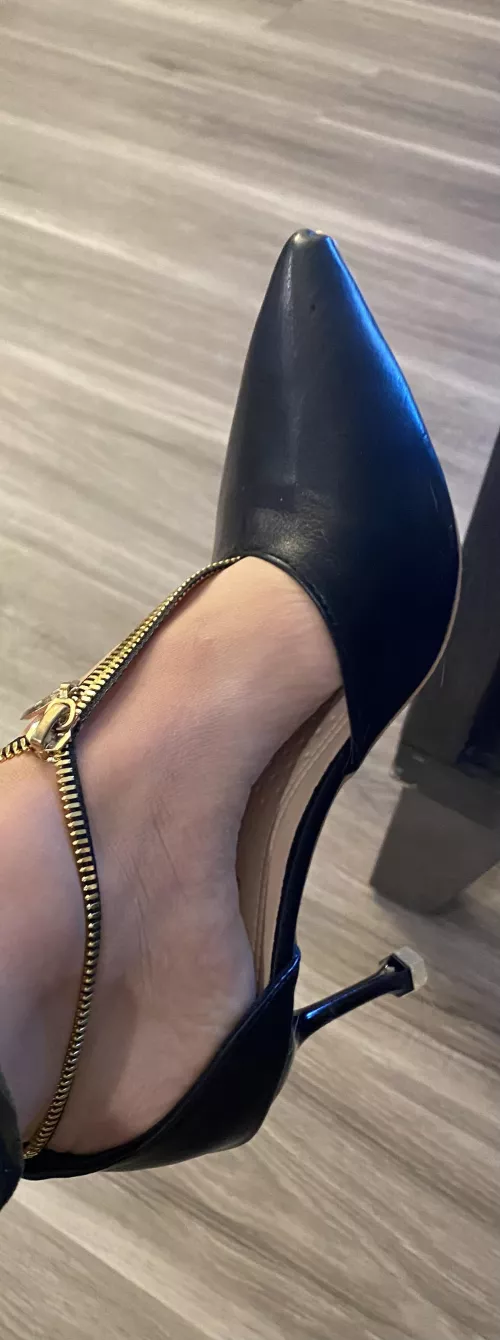 Zipped Heels by prettylatinfeet4