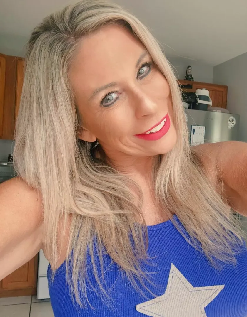 Blue, stars and sunshine posted by BankruptBlonde