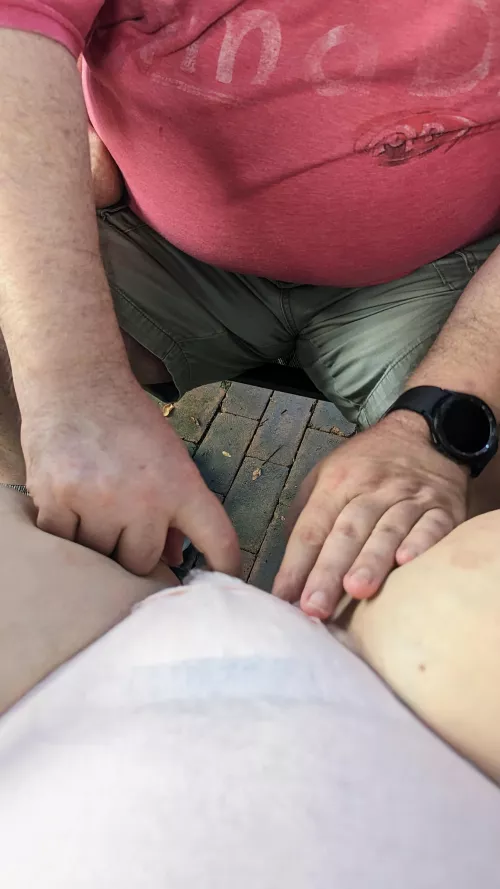 Daddy needed to check my pull-up. It felt really good this time. 🩷🤭🩷 by Abject-Literature-31