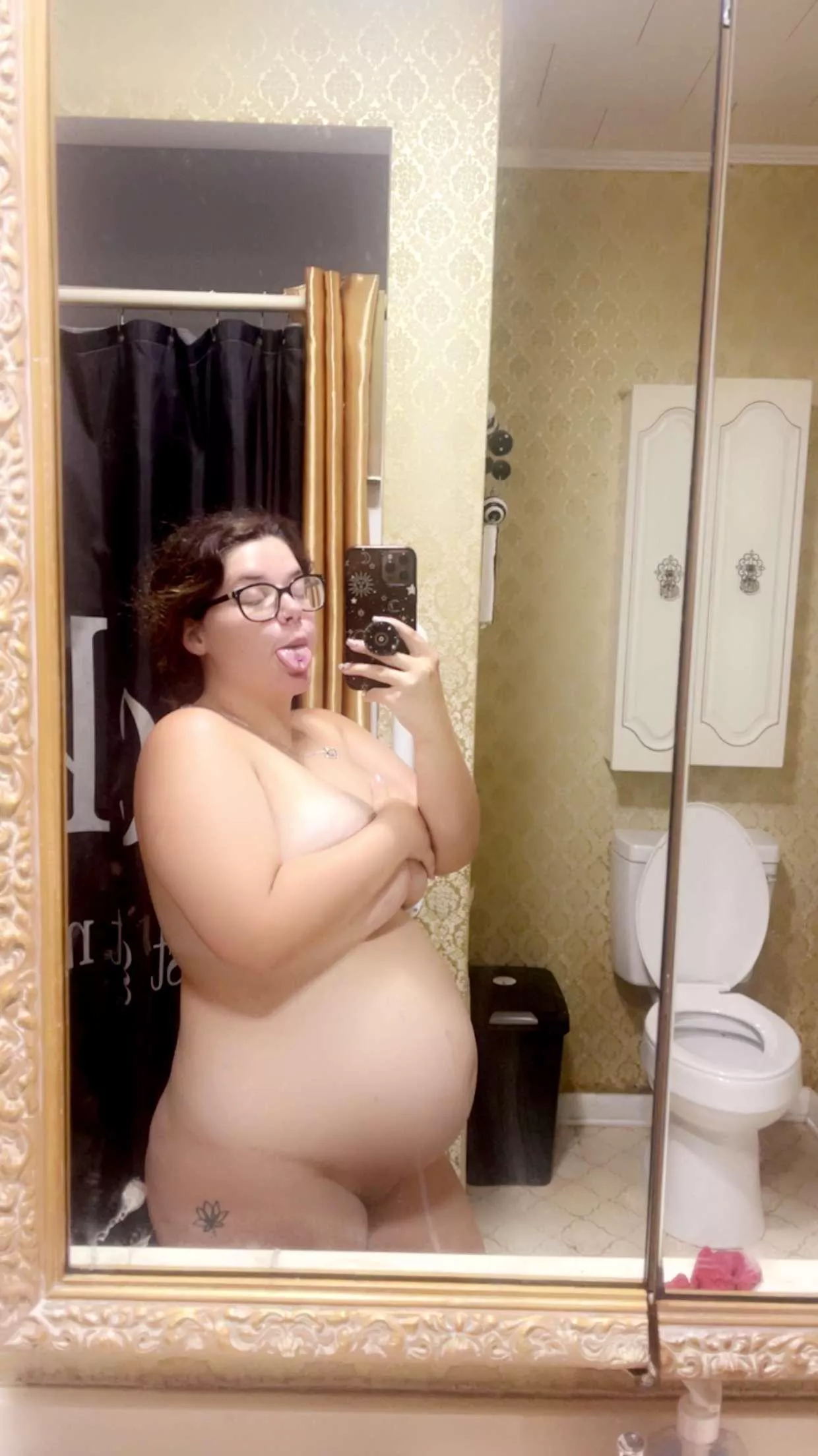 Do I look good pregnant posted by bigbustybaby03