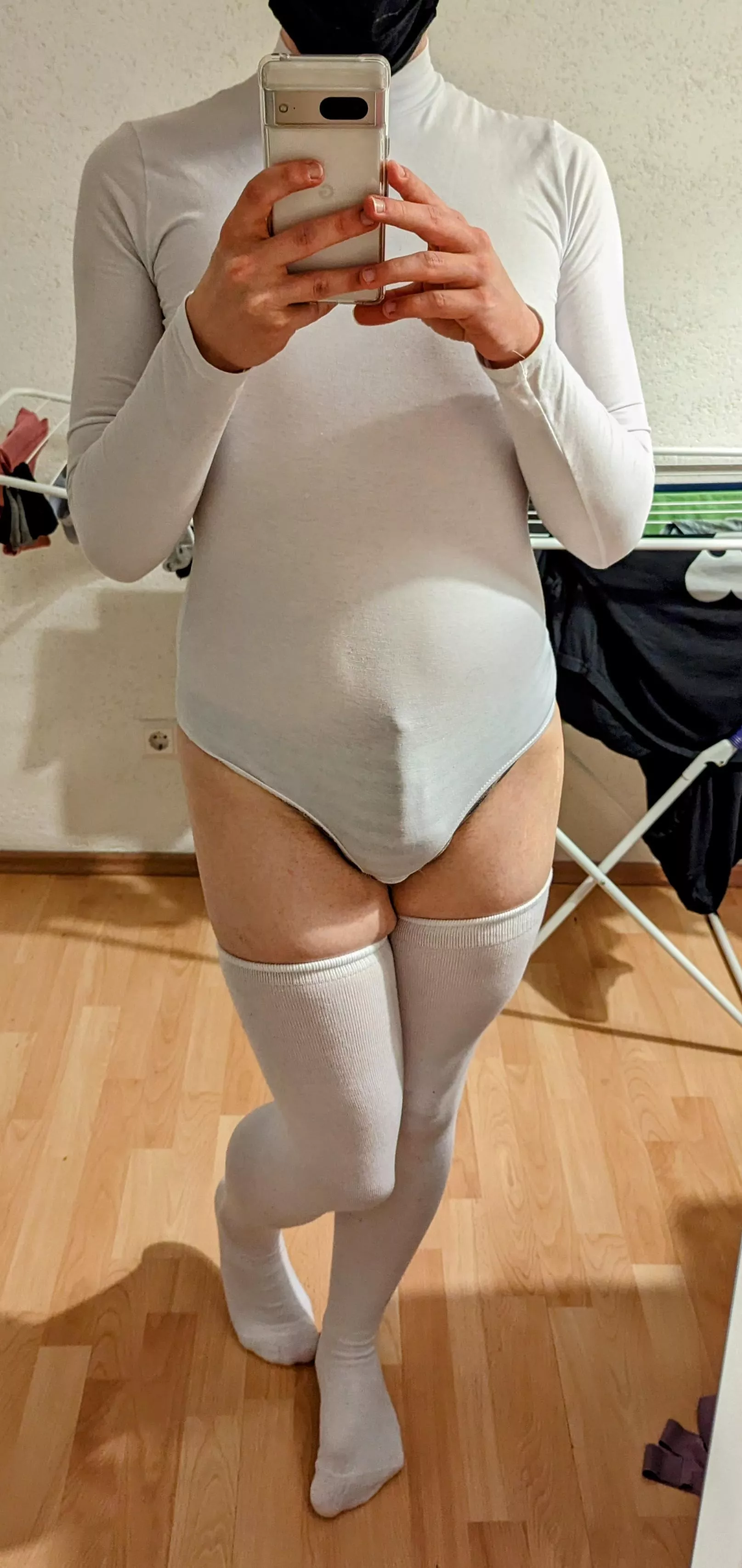 Erm... what are you looking at? posted by teshysissy