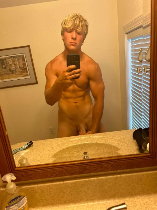 Got the day off work… so dm me by Scared-Buffalo-4865