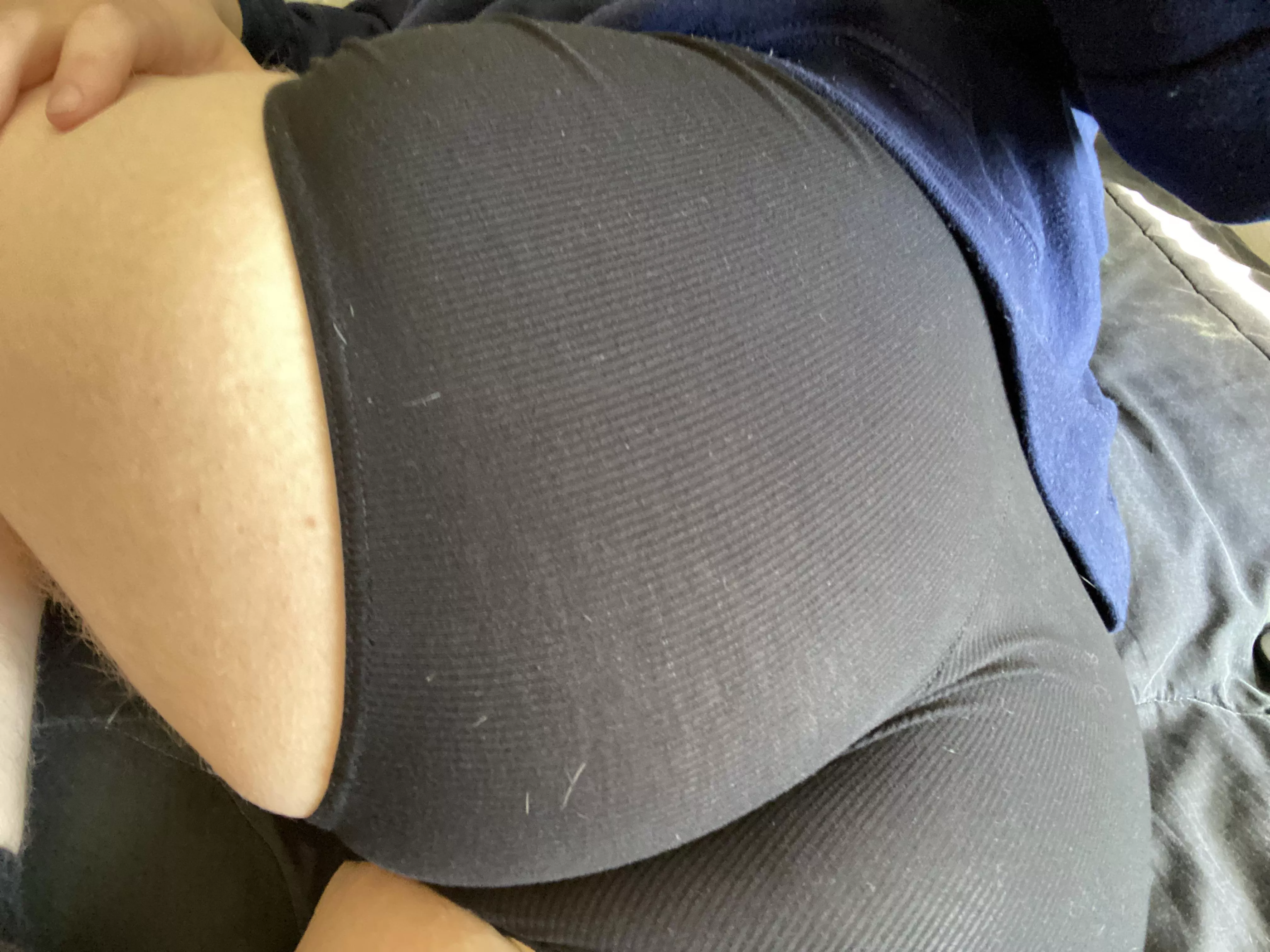 I wonder if theres any femboys out there who dont mind some hair~ posted by SlaySnips