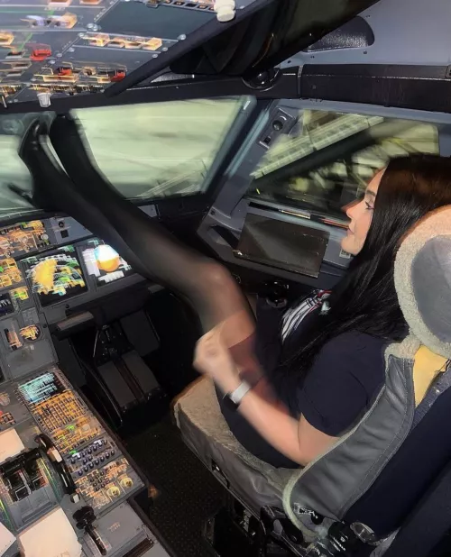 In the cockpit 🇮🇹 by arrayoutofbounds