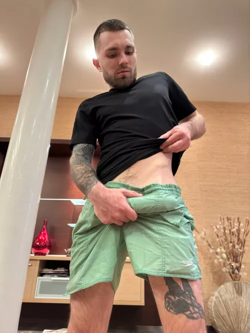 My dick wants to come in your mouth💦 by cristianswarovski