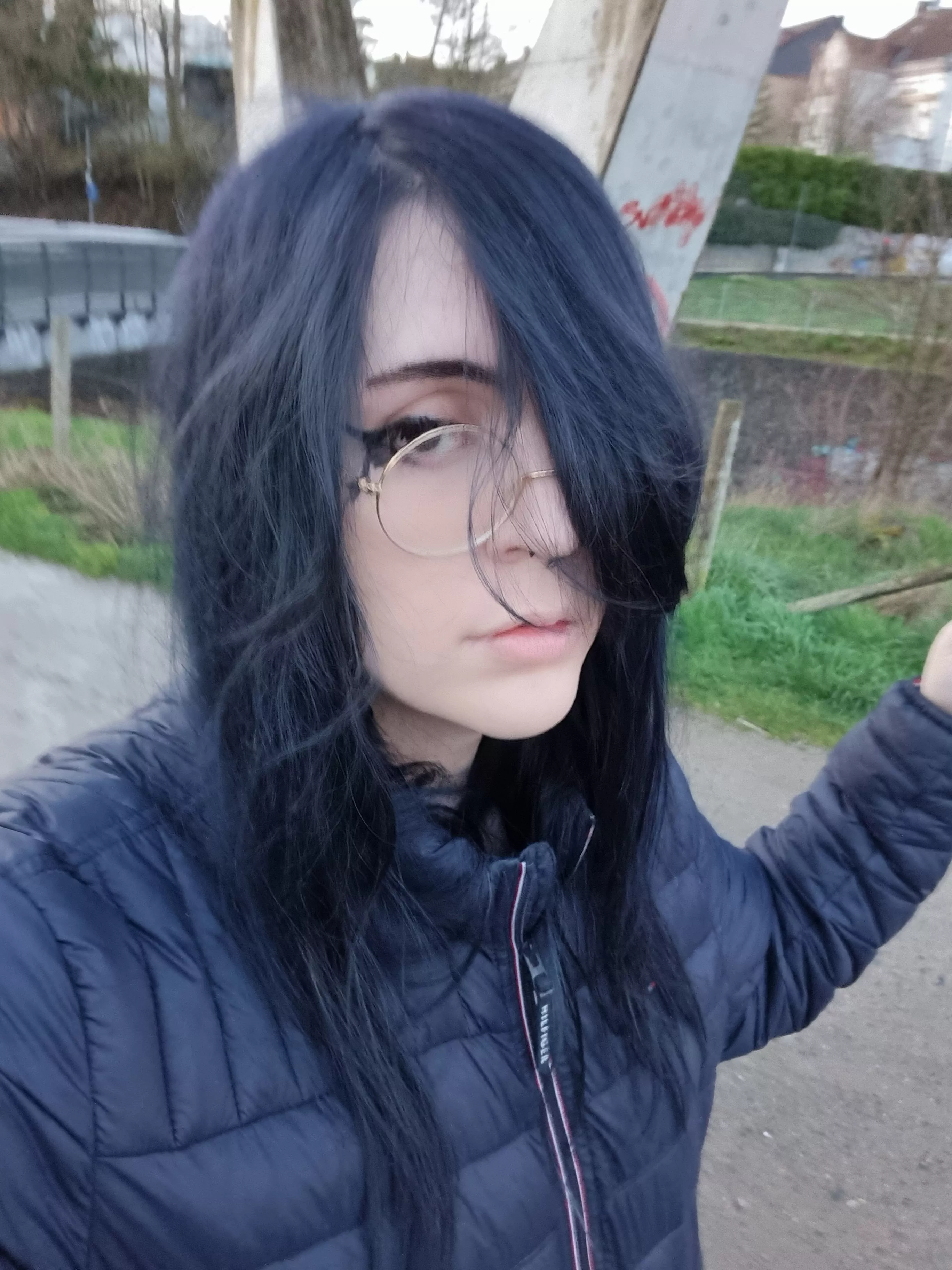 Say Hi, do i pass? posted by Yunaxuwu