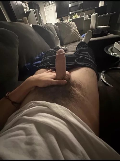 Be honest do I have a Big Dick ? by EveryDayIsAGlo222